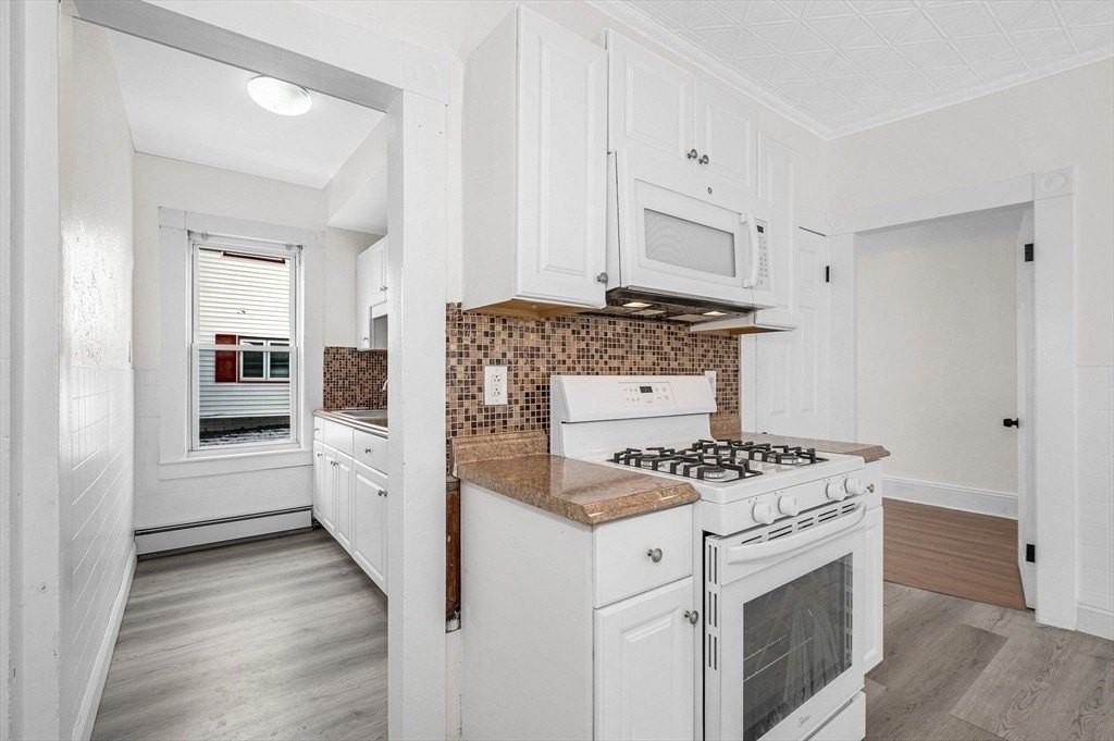 220 Concord St Unit 2 #2 - Photo 6 of 31