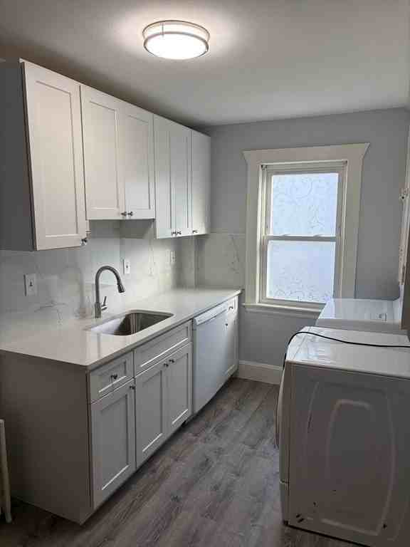 146 Willow St Apt 2 #2 - Photo 3 of 19