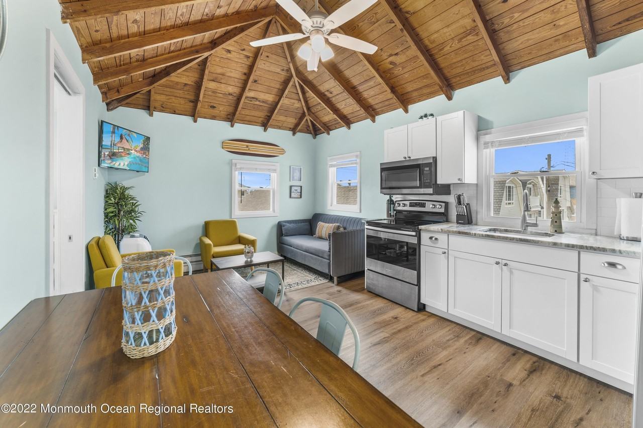 171 Beachfront Unit 3 #3 - Photo 7 of 19