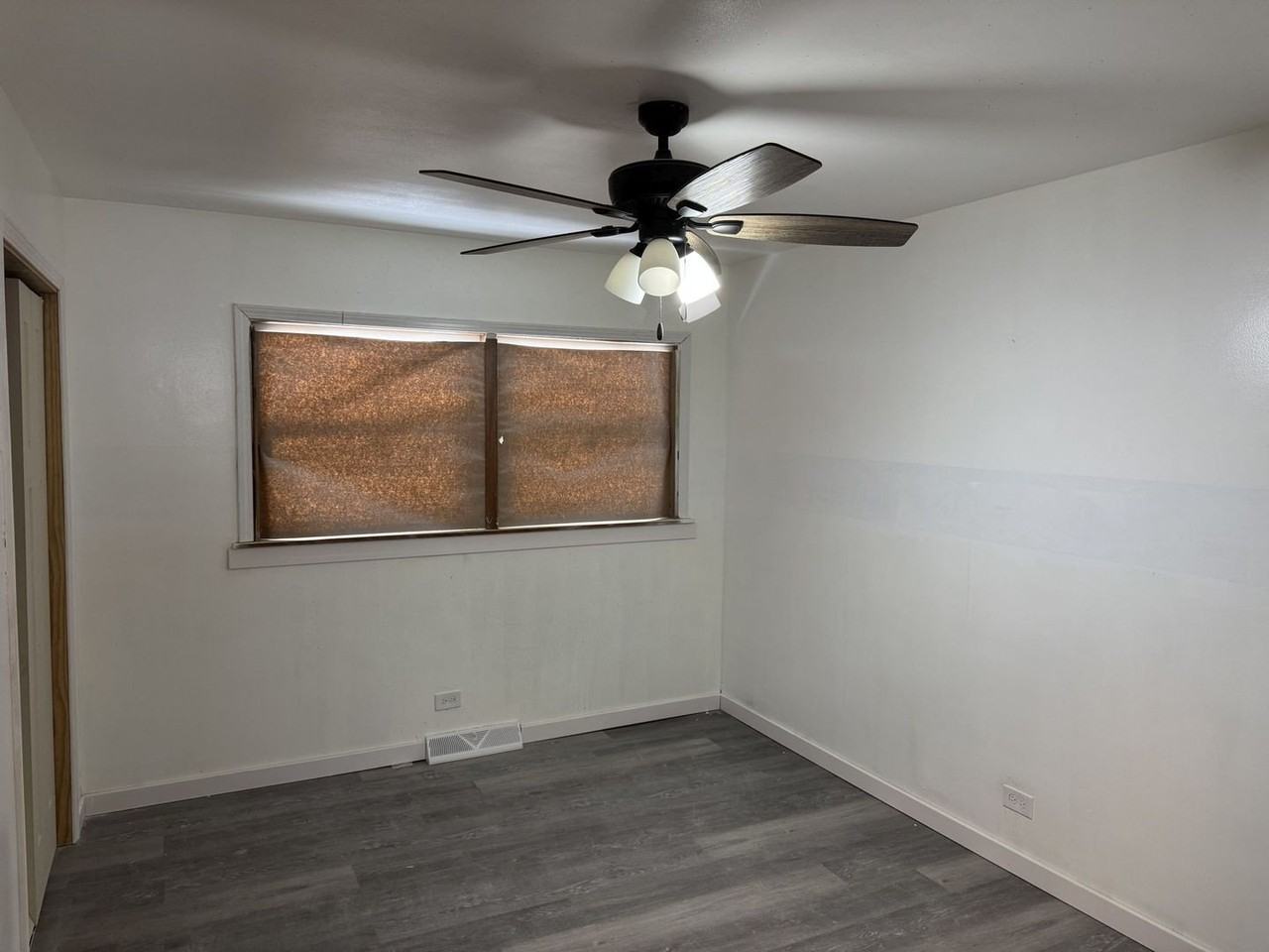 1104 E 156th Pl - Photo 3 of 14