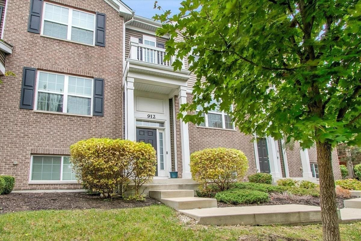 912 Bradford Dr - Photo 2 of 30