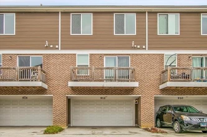 912 Bradford Dr - Photo 3 of 30