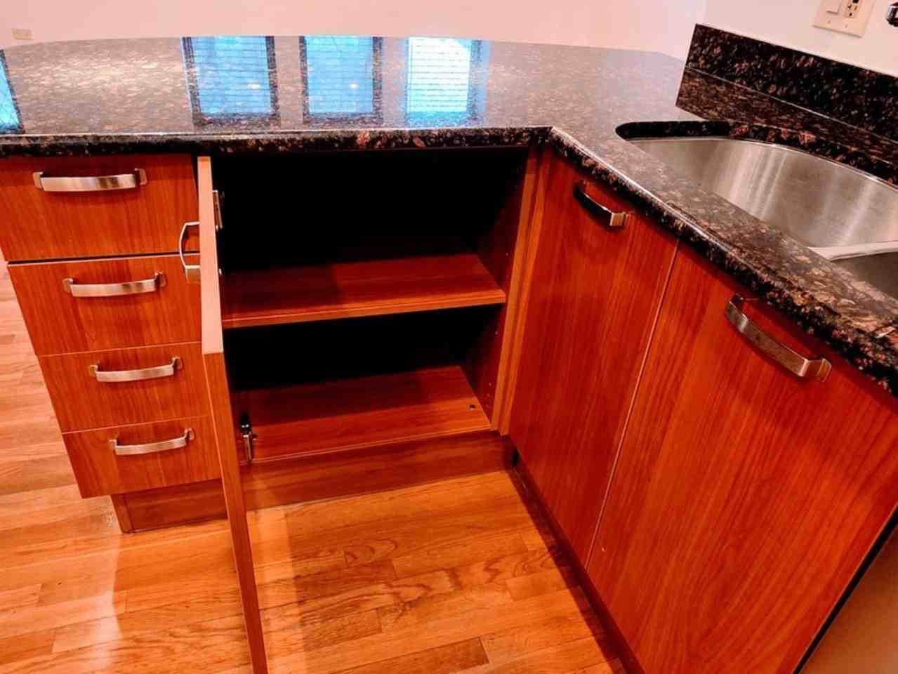 2544 W Hollywood Ave Apt 1 #1 - Photo 6 of 40