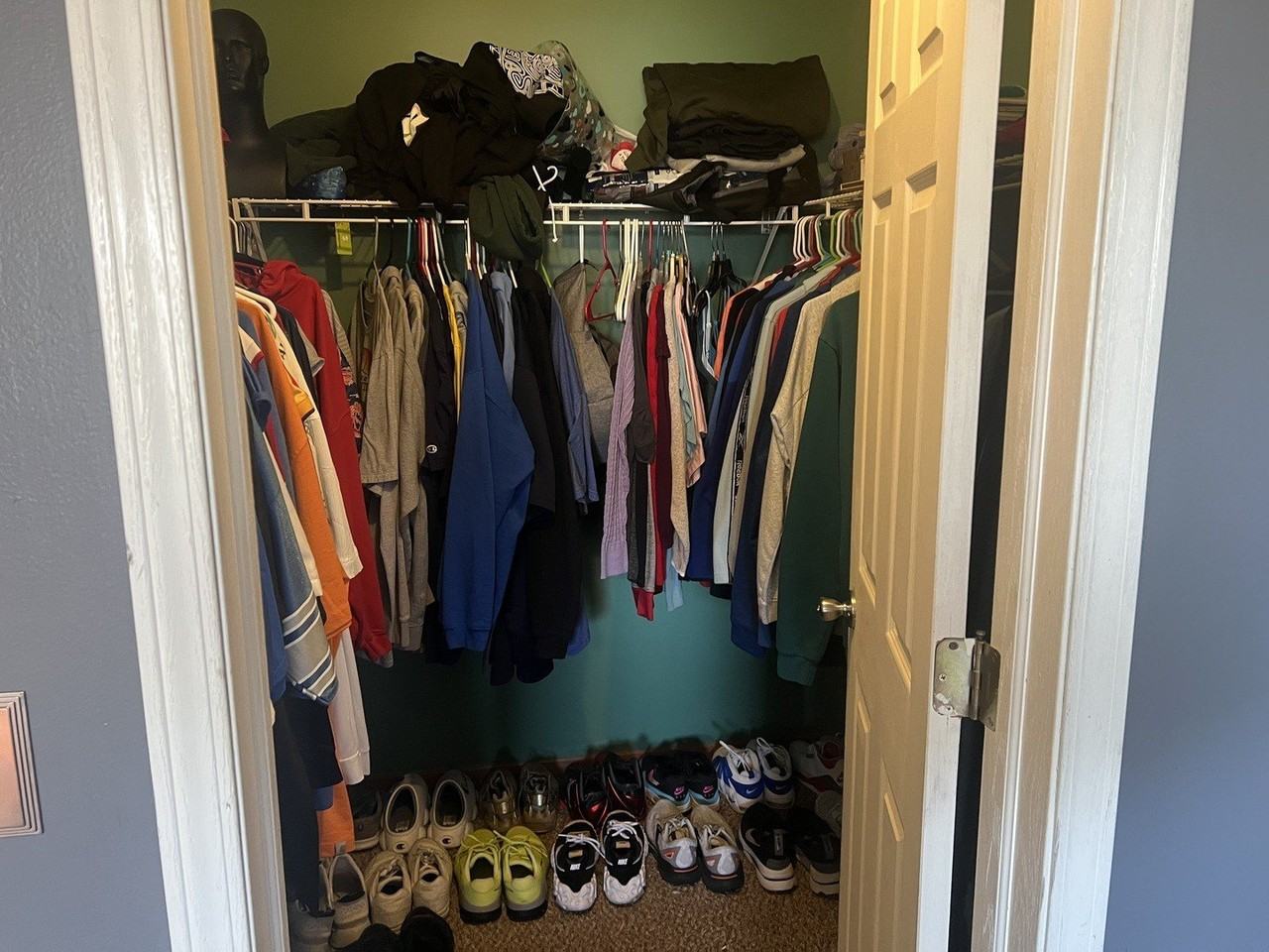 2650 Cadbury Cir - Photo 6 of 17