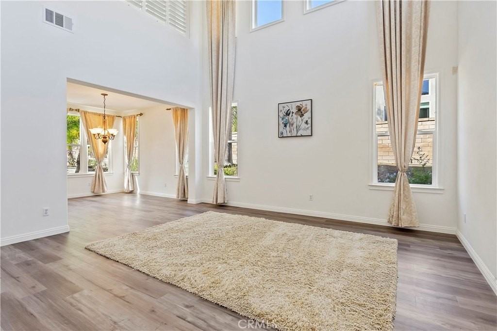 1678 Honors Cir - Photo 6 of 44