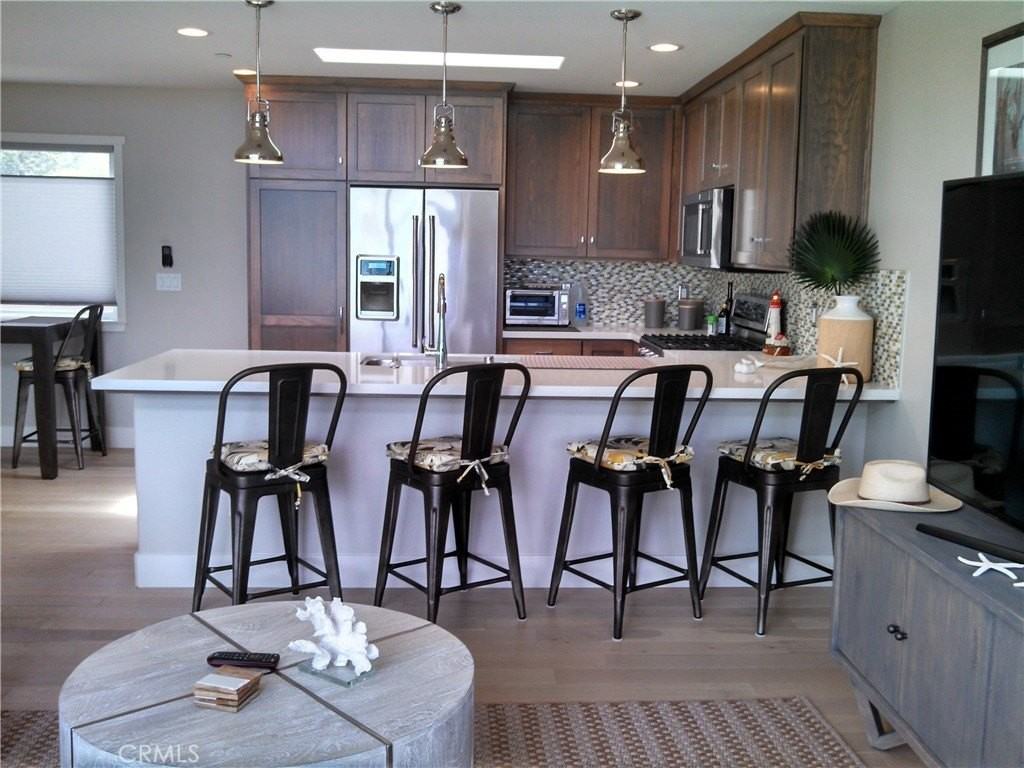 2500 Main St - Photo 2 of 9