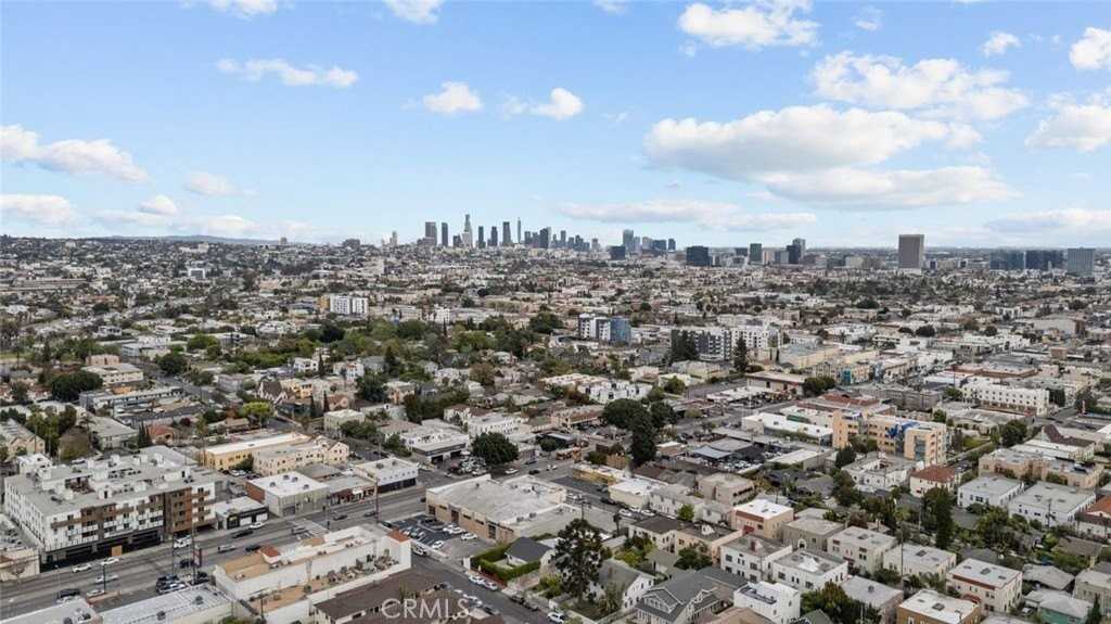 5322 Lemon Grove Ave - Photo 3 of 38