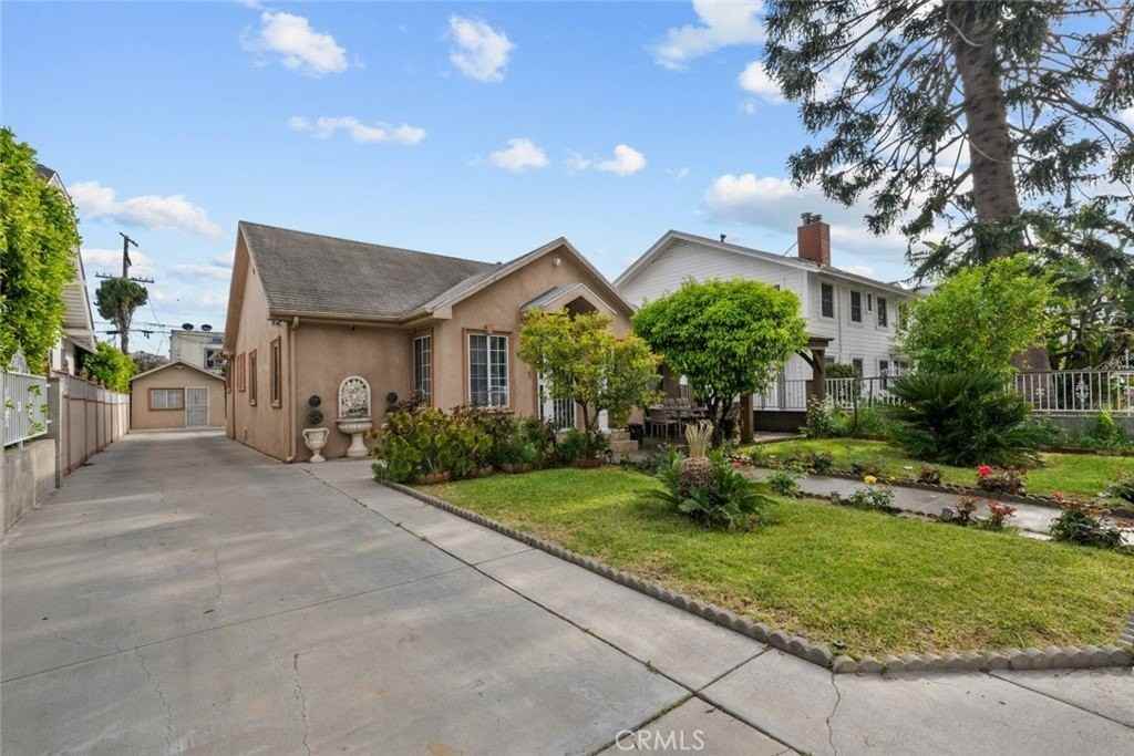 5322 Lemon Grove Ave - Photo 5 of 38