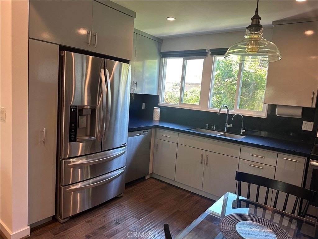 1834 9th St - Photo 5 of 15