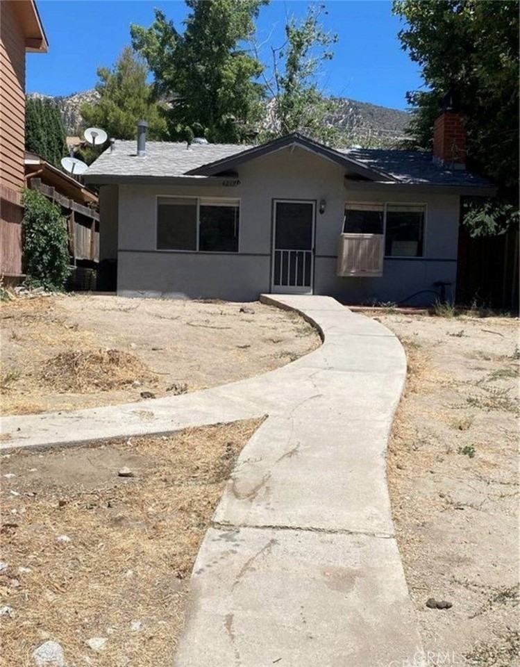 4217 Maple Trl - Photo 2 of 12