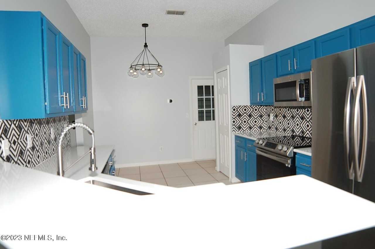 2998 Brittany Bluff Dr - Photo 5 of 18