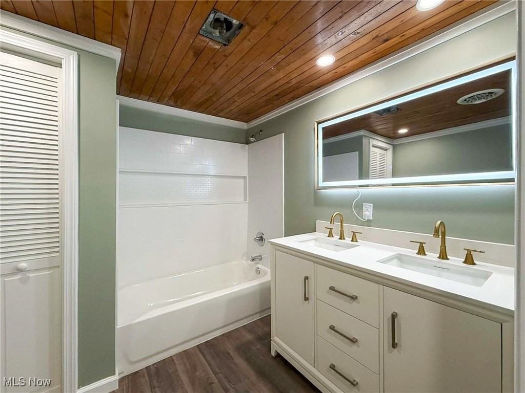 11370 Parkside Ave Ne - Photo 2 of 26