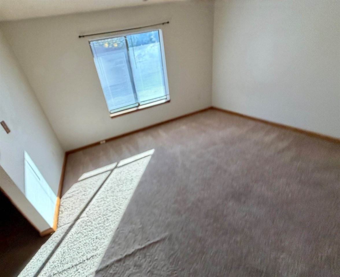 3102 Aspen Ct - Photo 5 of 10