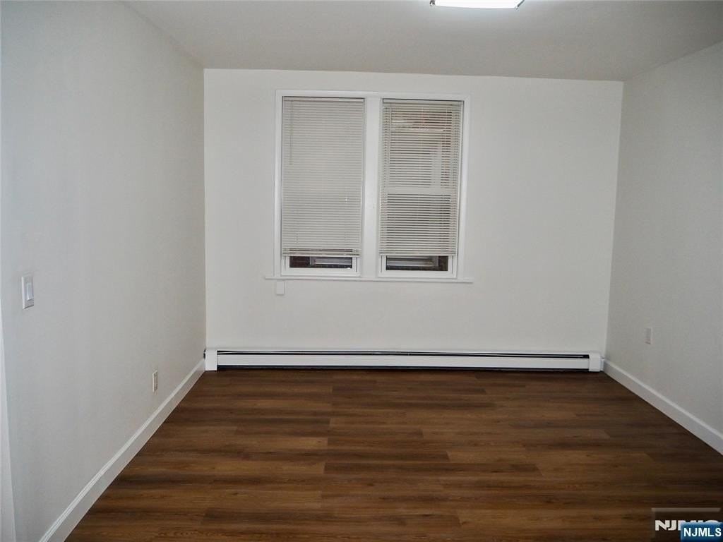 410 Morningside Ave - Photo 7 of 16