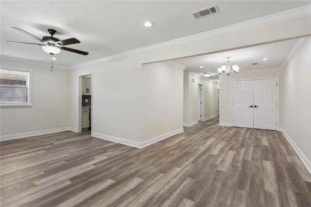 310 14th St - Photo 4 of 17