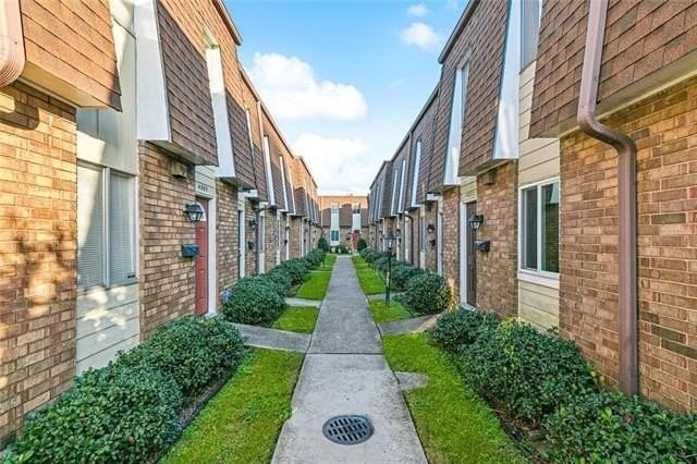 4059 Division St - Photo 3 of 16