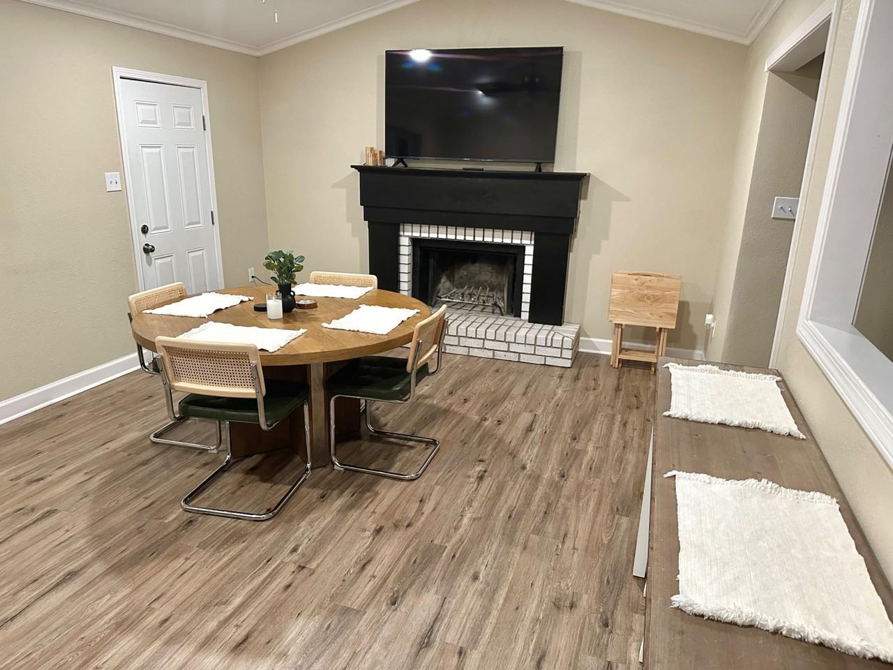 Rene Dr - Photo 2 of 38