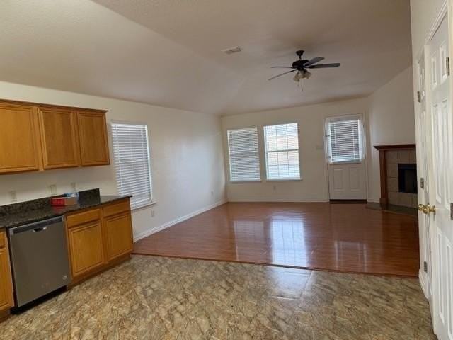 104 Trenton Dr - Photo 6 of 20