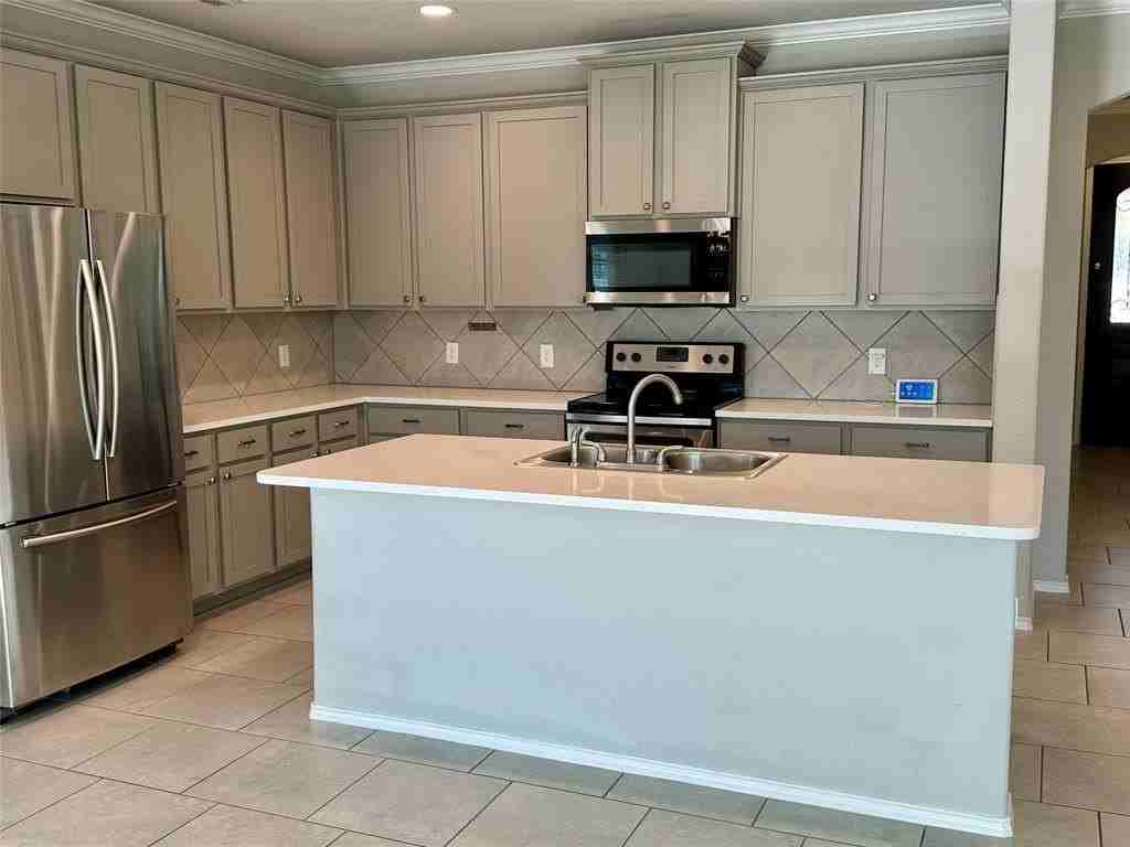 3716 Fossil Tree Ln - Photo 7 of 30