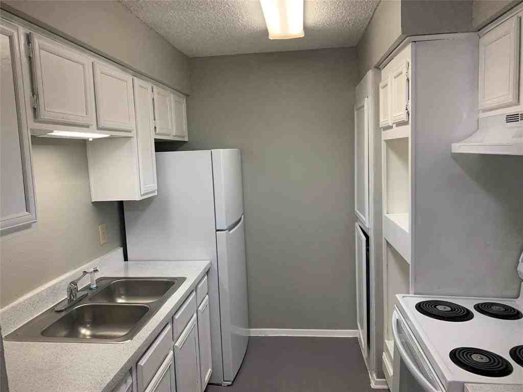 9696 Walnut St #1502 - Photo 5 of 6