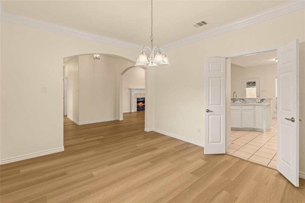 9600 Saw Dust Dr - Photo 7 of 32