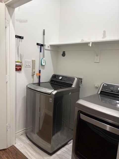 2727 Foreman St - Photo 5 of 15