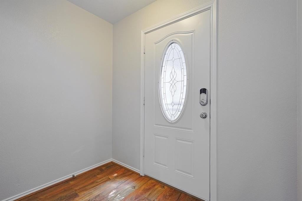 8320 Seven Oaks Ln - Photo 3 of 39