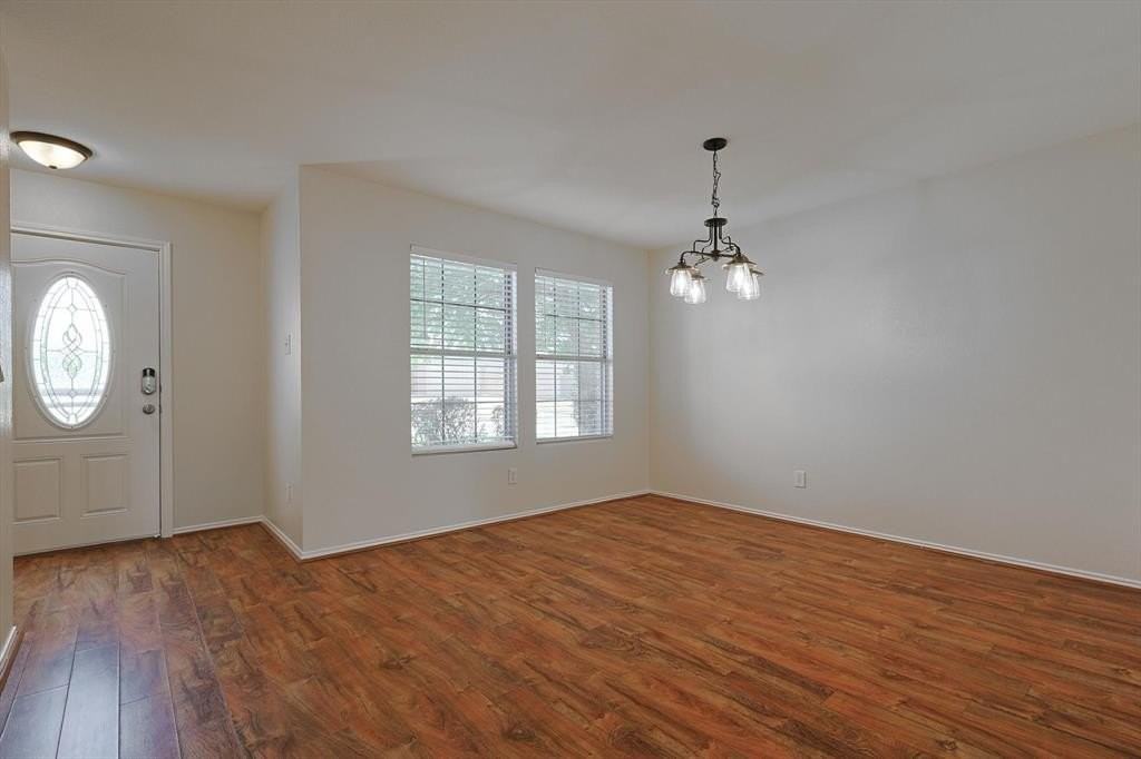 8320 Seven Oaks Ln - Photo 4 of 39