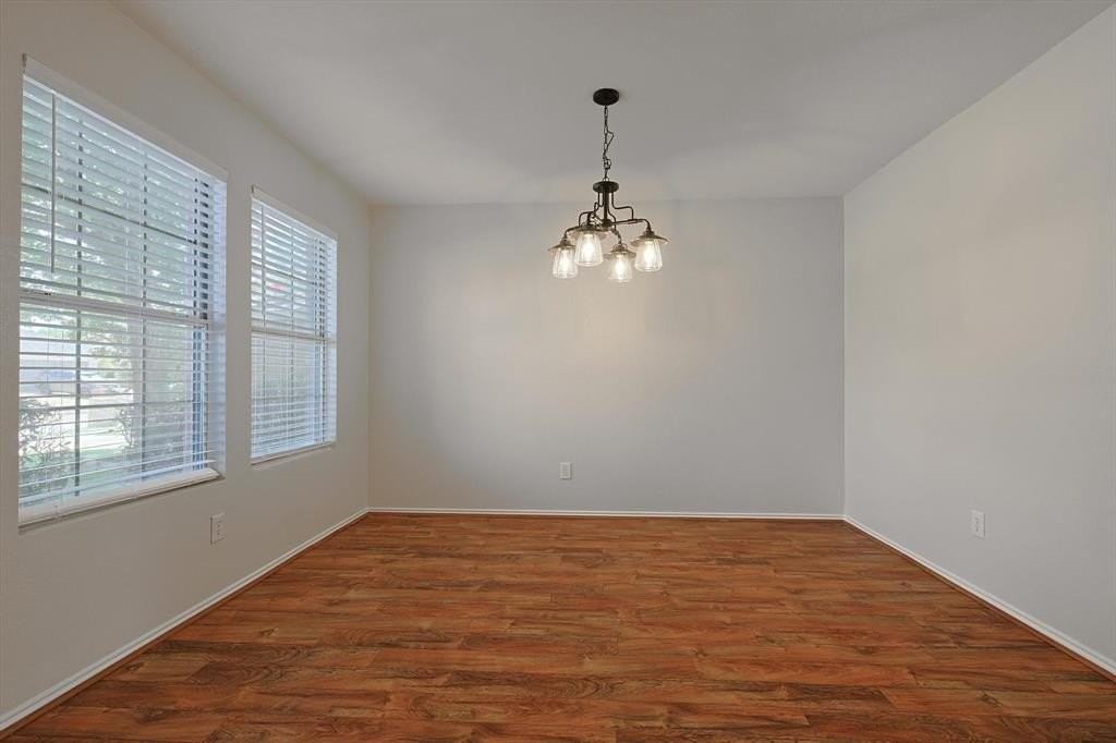 8320 Seven Oaks Ln - Photo 6 of 39