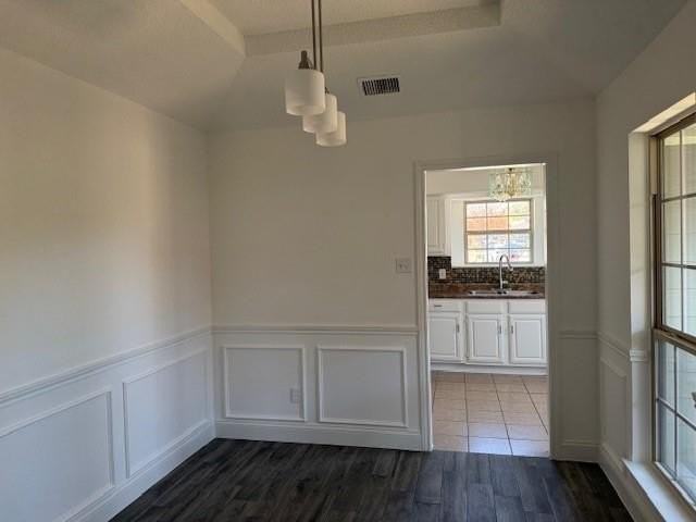 1758 Castille Dr - Photo 5 of 15