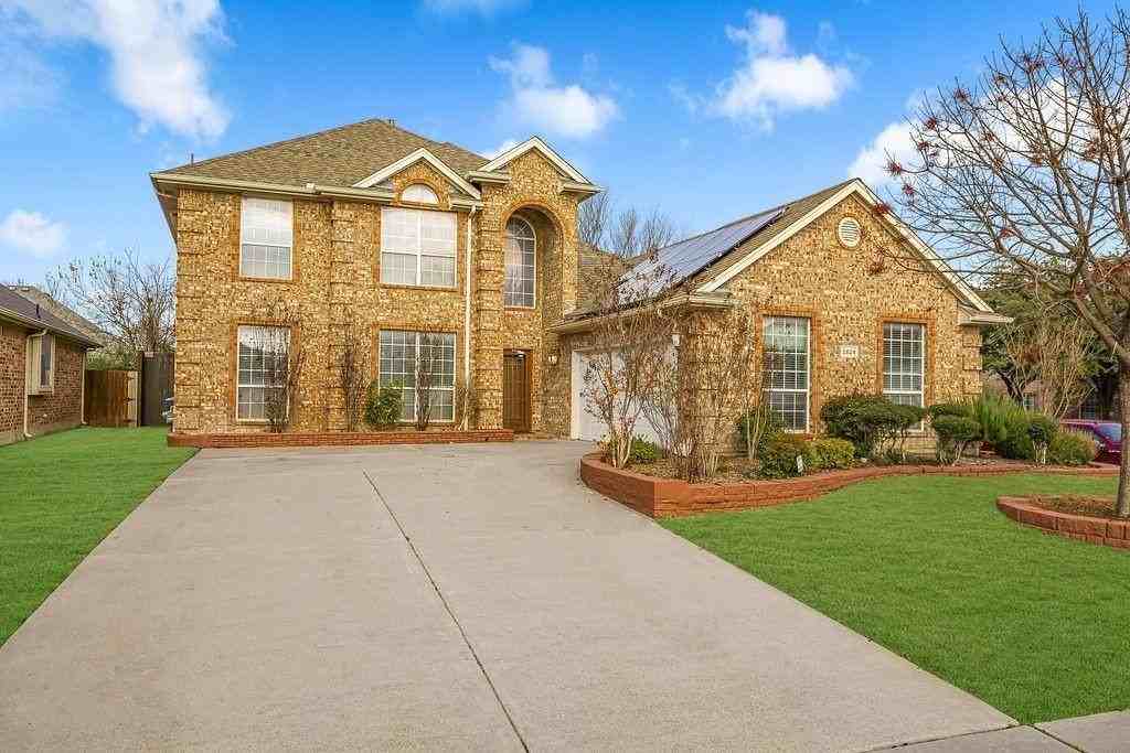 2829 Gray Rock Dr - Photo 2 of 33