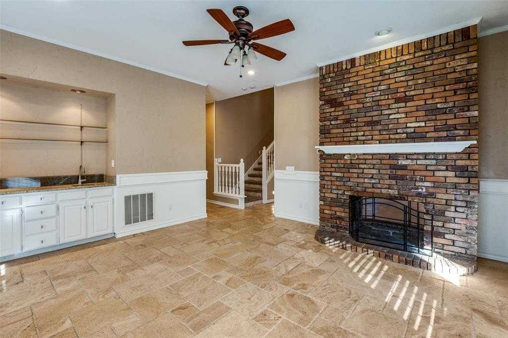 3205 Ridge Cir - Photo 2 of 16