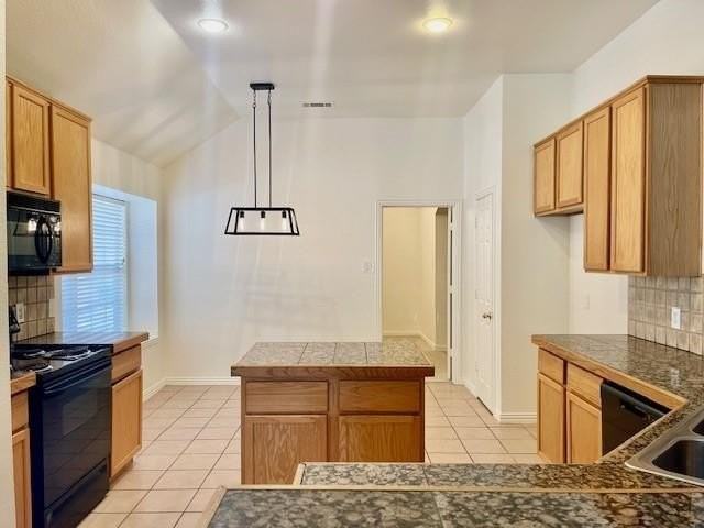 9137 Ripley St - Photo 3 of 24