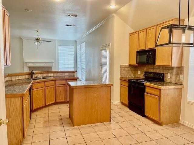 9137 Ripley St - Photo 4 of 24