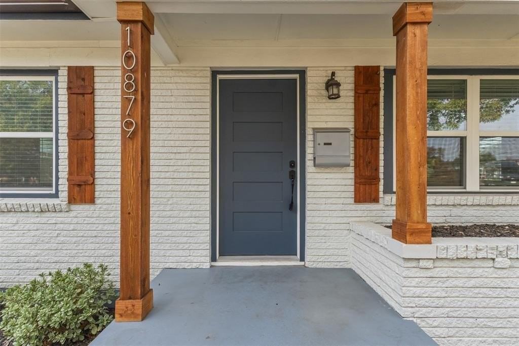 10879 Cassandra Way - Photo 3 of 36