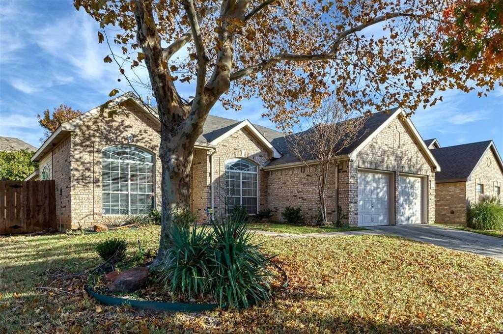 5541 Dunn Hill Dr - Photo 2 of 38