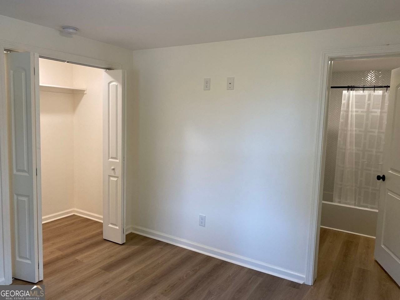 3426 Harrison Rd - Photo 3 of 15