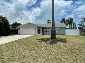 1793 Se Lafayette St - Photo 1 of 1