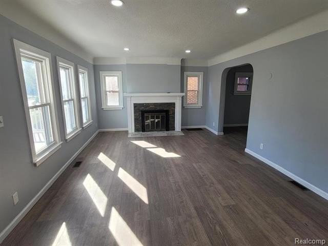 16881 Lawton St - Photo 4 of 17