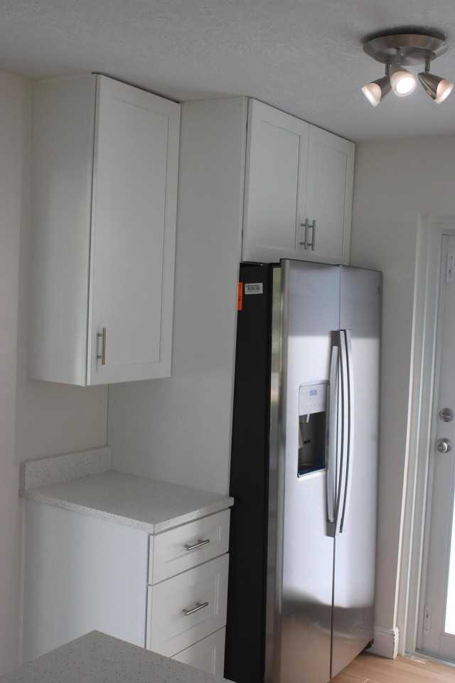 2630 Ne 8th Ave - Photo 7 of 13