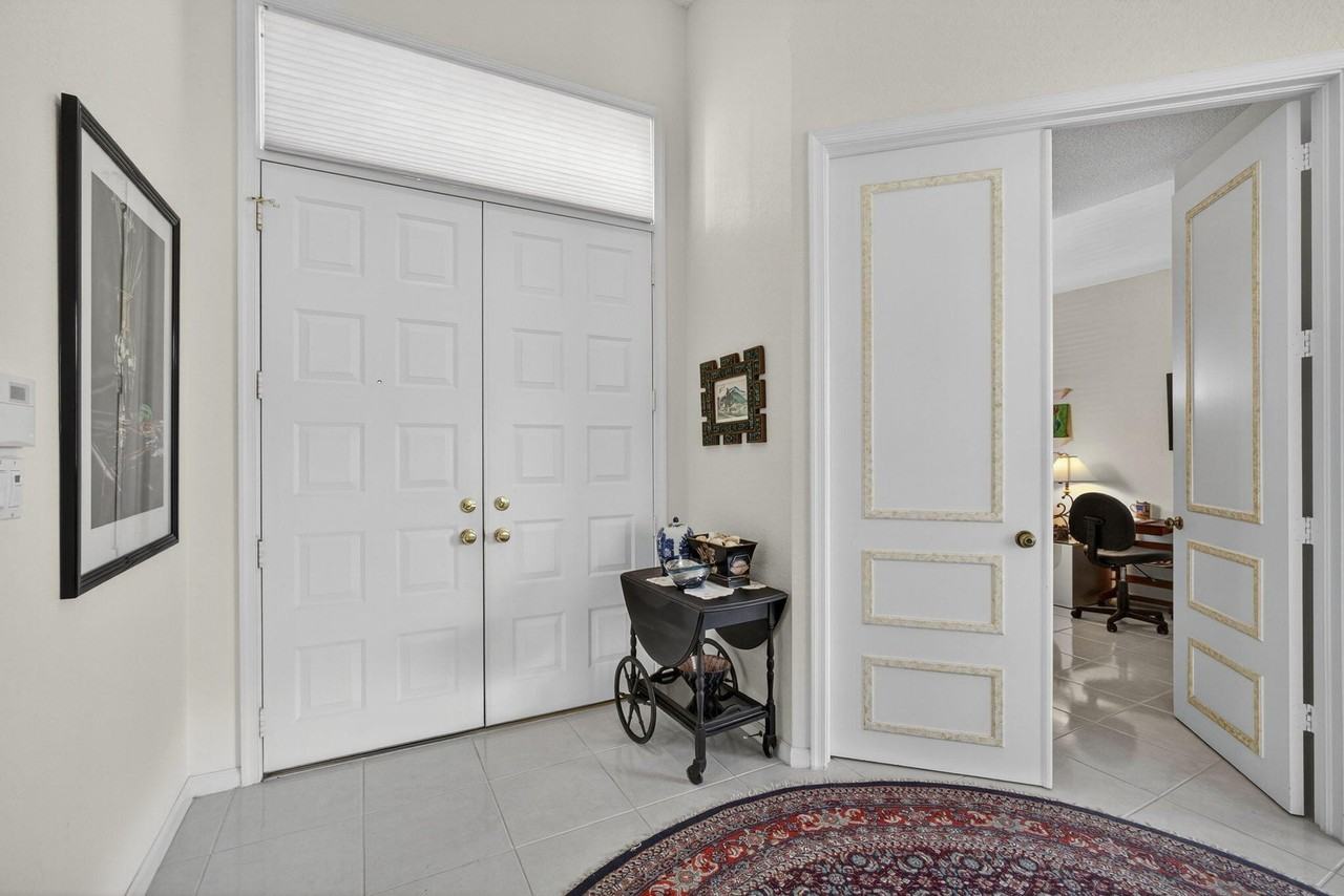 4548 Barclay Fair Way - Photo 5 of 50