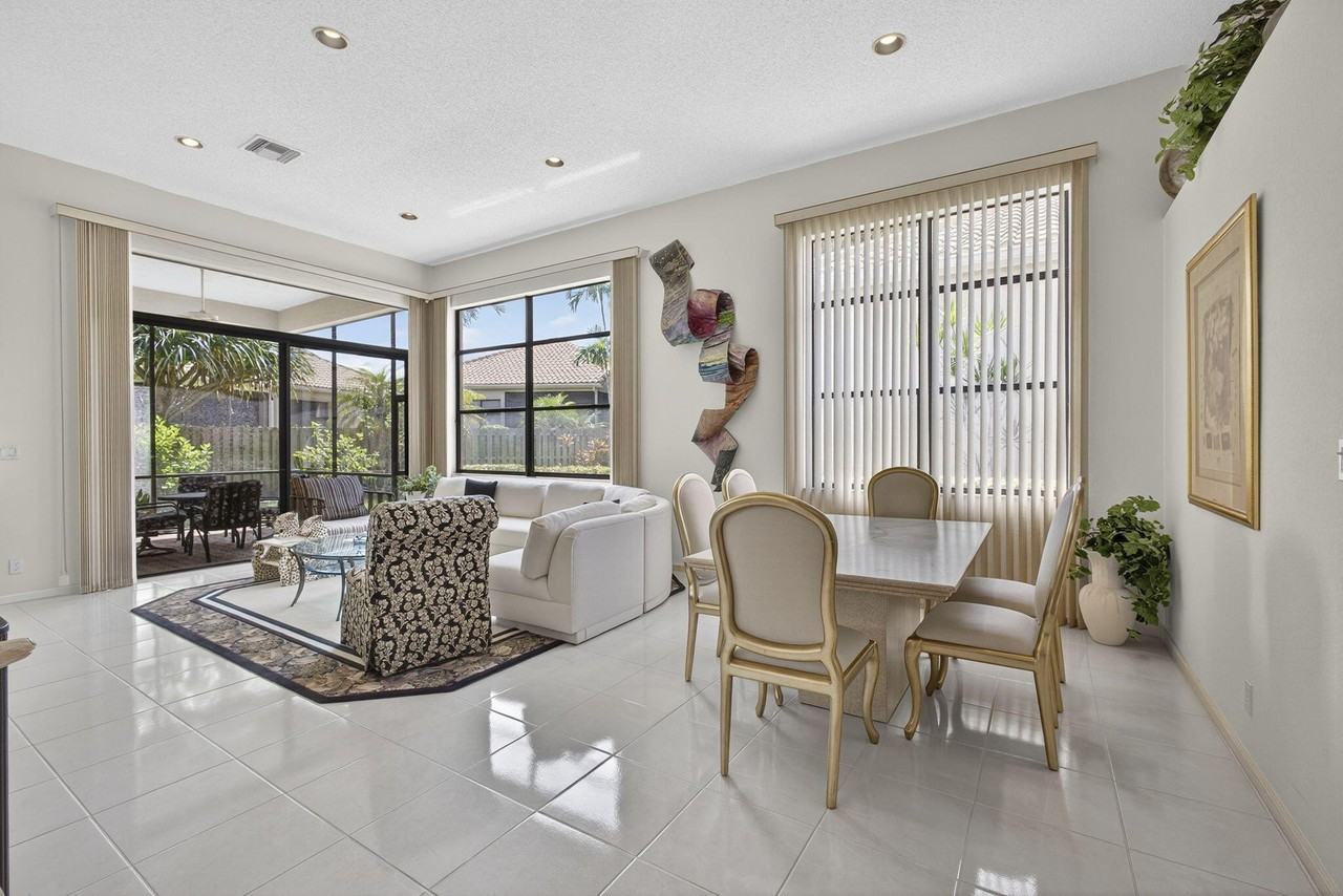 4548 Barclay Fair Way - Photo 6 of 50