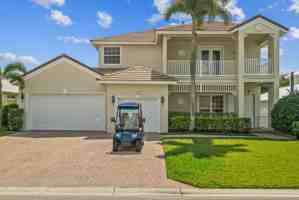 featured image of 206 Nw Magnolia Lakes Blvd