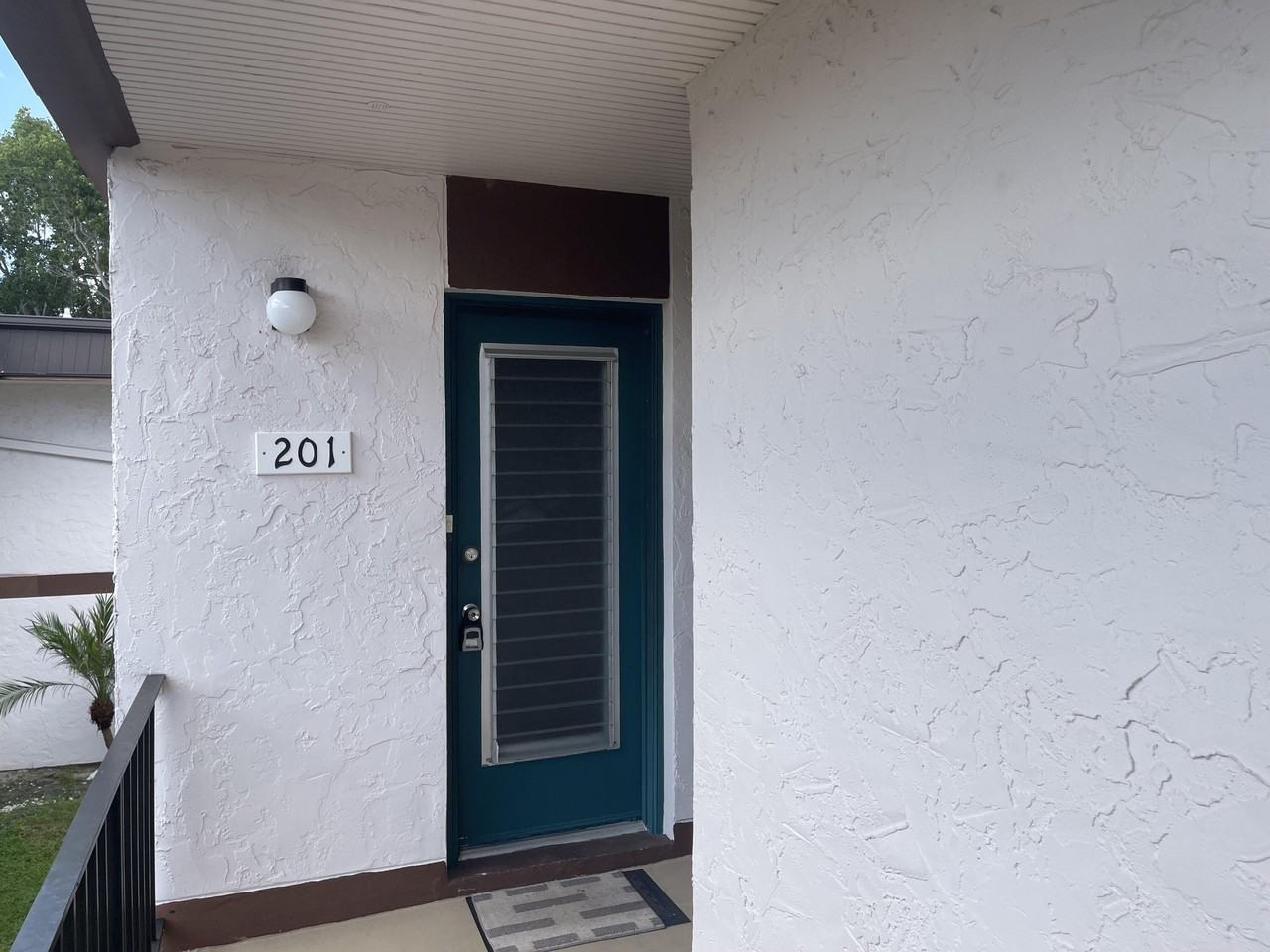 4 Greenway Vlg N #201 - Photo 2 of 10