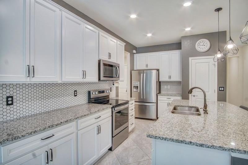 2374 Post St - Photo 6 of 28