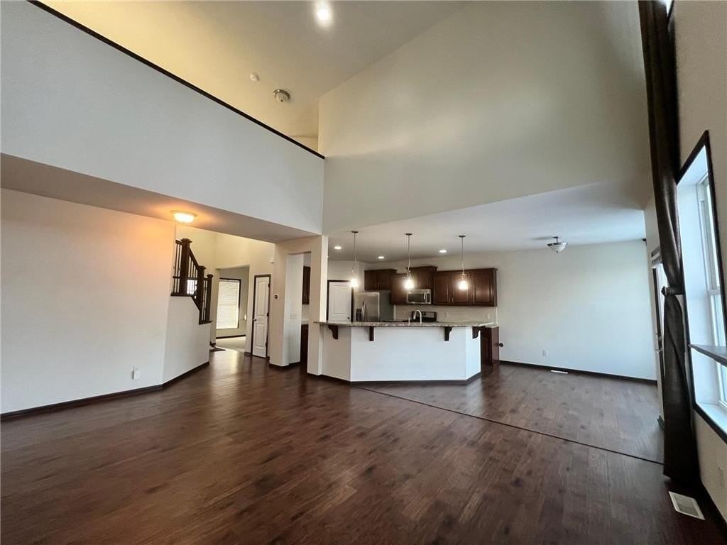 5000 Merrimac Ln N - Photo 5 of 35