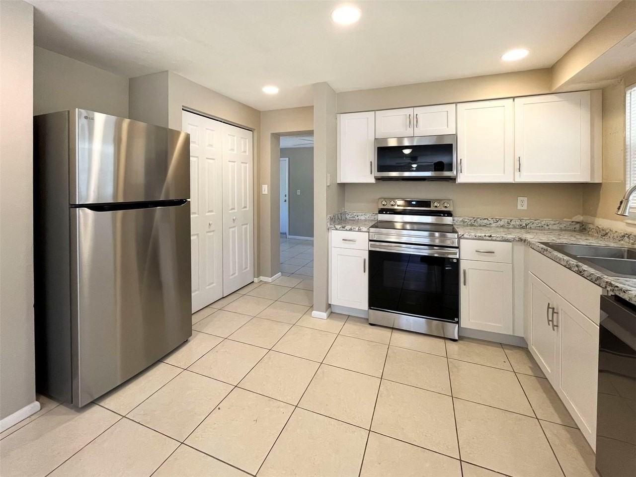 5001 Bell Meade Dr - Photo 5 of 14