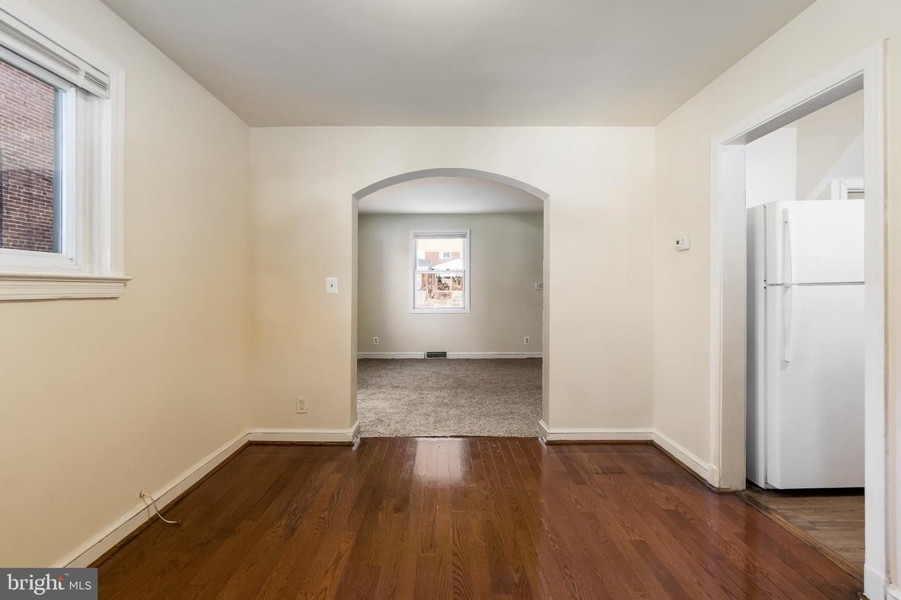 2010 T St Se - Photo 7 of 33