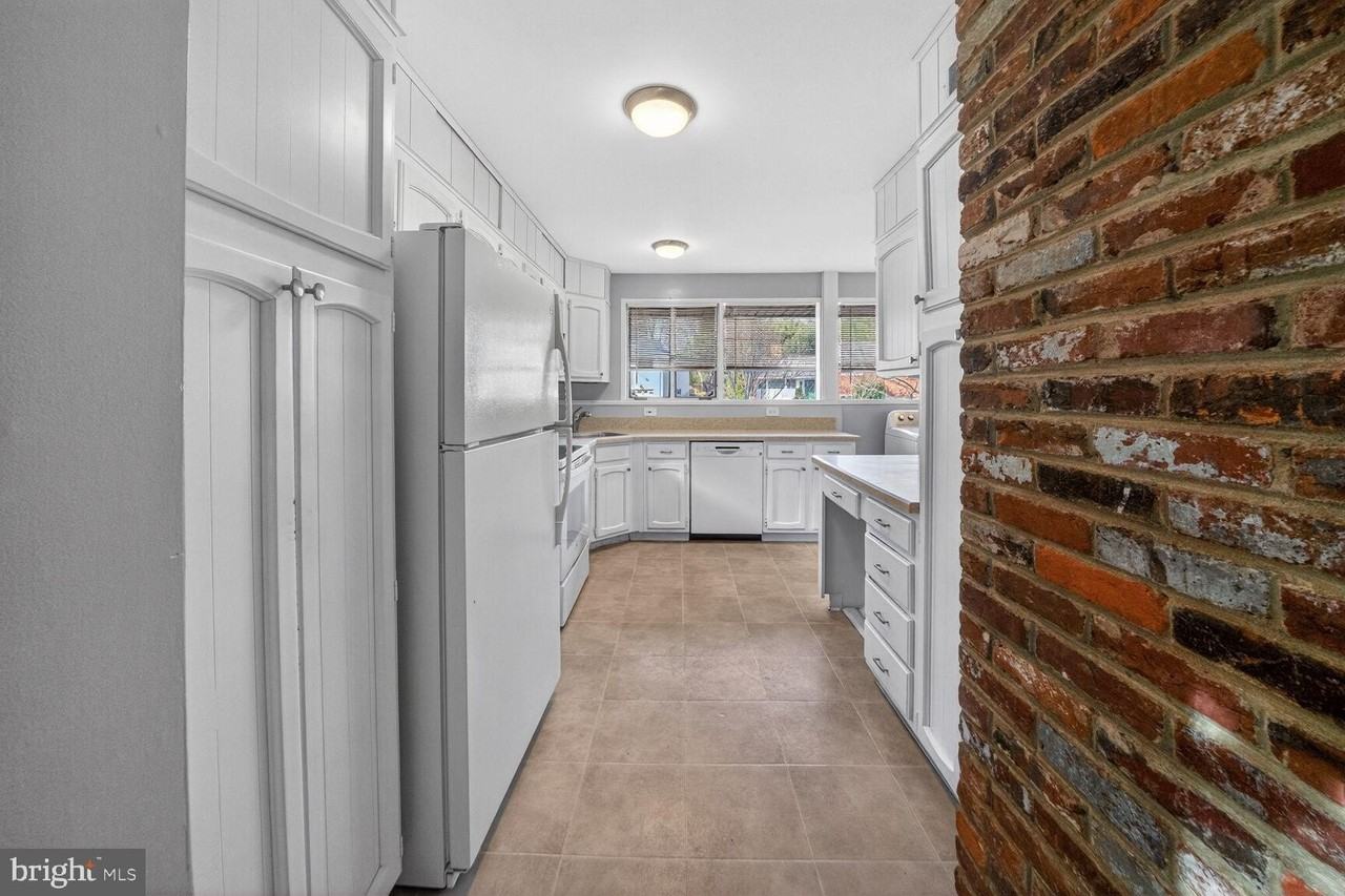 6020 Cheshire Dr - Photo 7 of 20