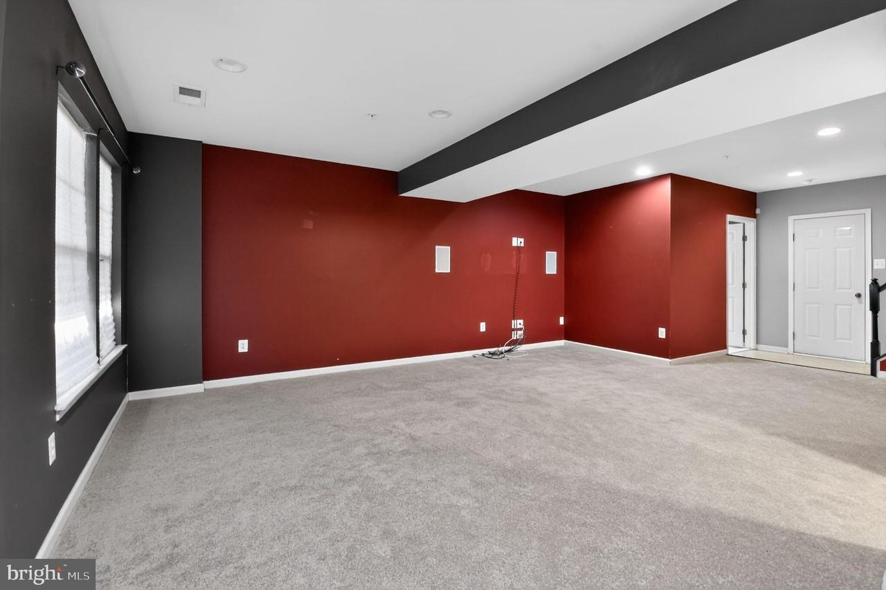 2102 Congresbury Pl - Photo 7 of 34